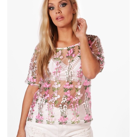 Cottagecore style. NWT Boohoo Plus Claire Floral Embroidered Shell 20 - Picture 2 of 7